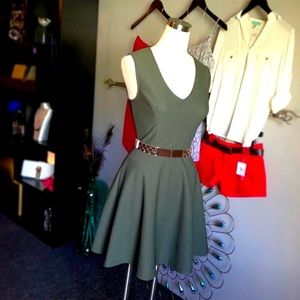 Coveted clothing green sleeveless dress